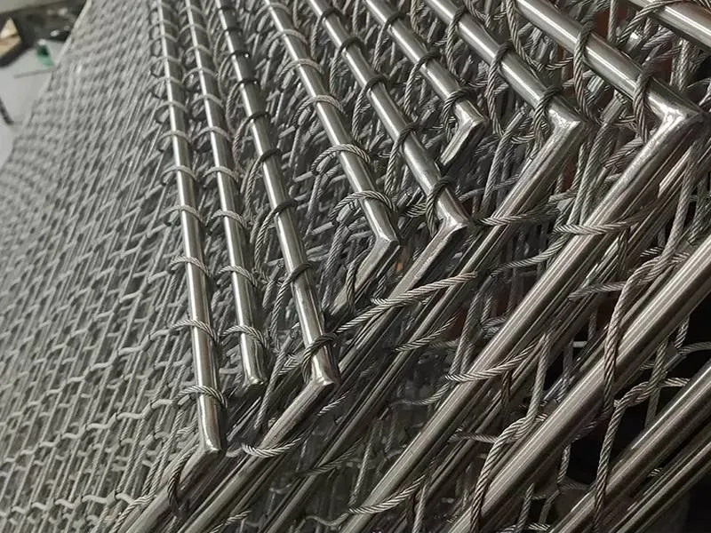 types of steel grating